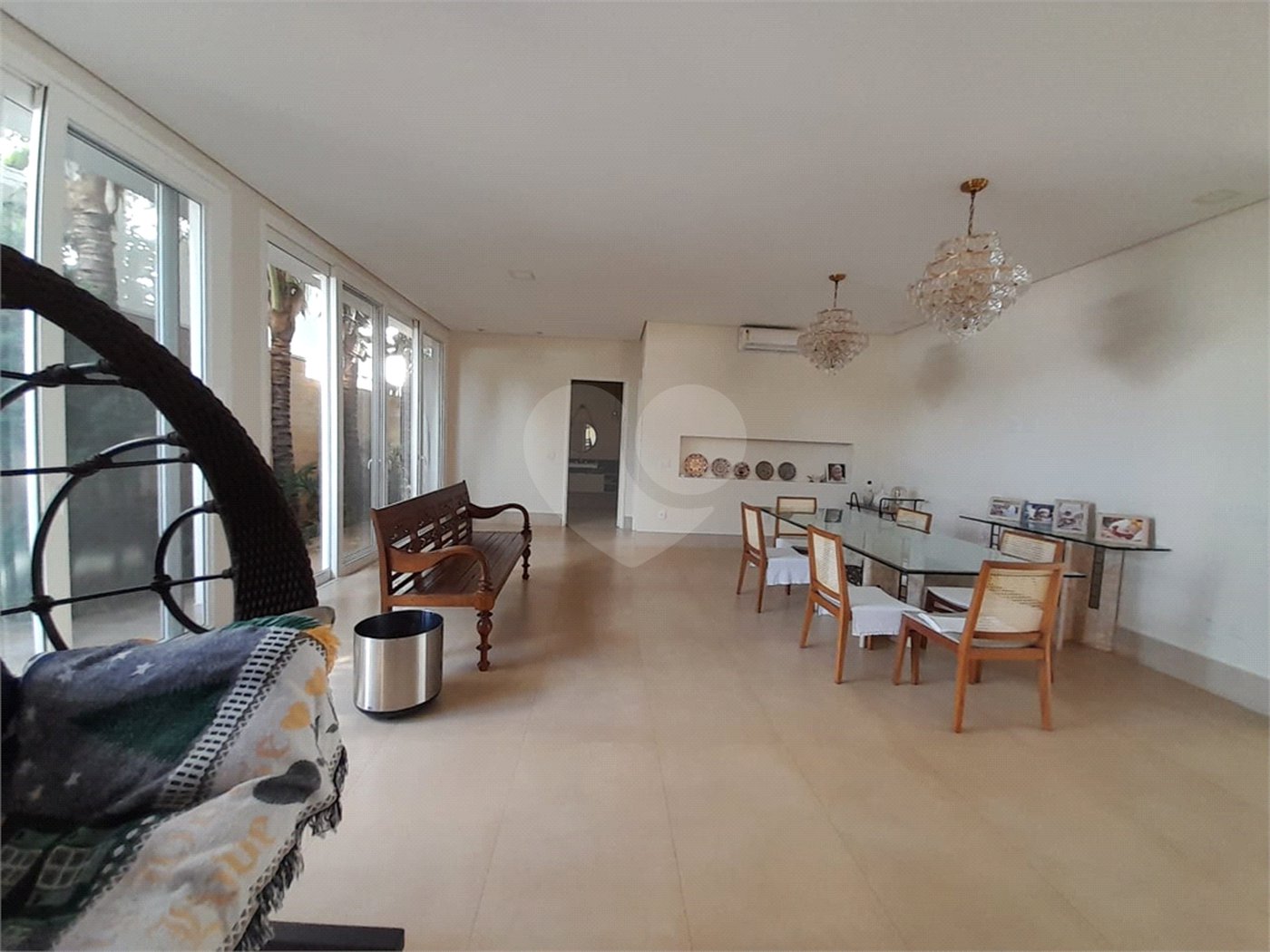 Casa à Venda no Condomínio Damha III – Elegância e Conforto para sua Família
