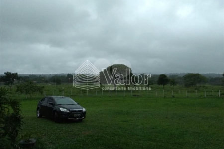 Área rural para venda no Varjão.