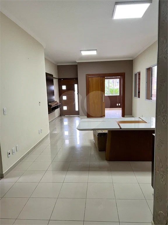Casa à venda com 3 quartos, sendo 1 suíte,  em Pinheirinho, Vinhedo, SP