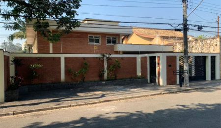 Casa à venda com 4 quartos, sendo 2 suítes,  em Vila São Francisco, São Paulo, SP