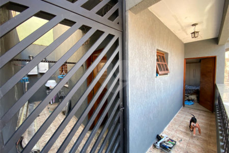 Sobrado à venda com 6 quartos, sendo 2 suítes,  em Vila Mazzei, São Paulo, SP