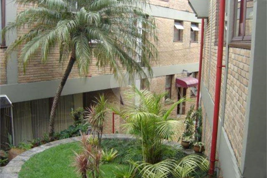 Sobrado à venda com 4 quartos, sendo 1 suíte,  em Parque Novo Mundo, São Paulo, SP