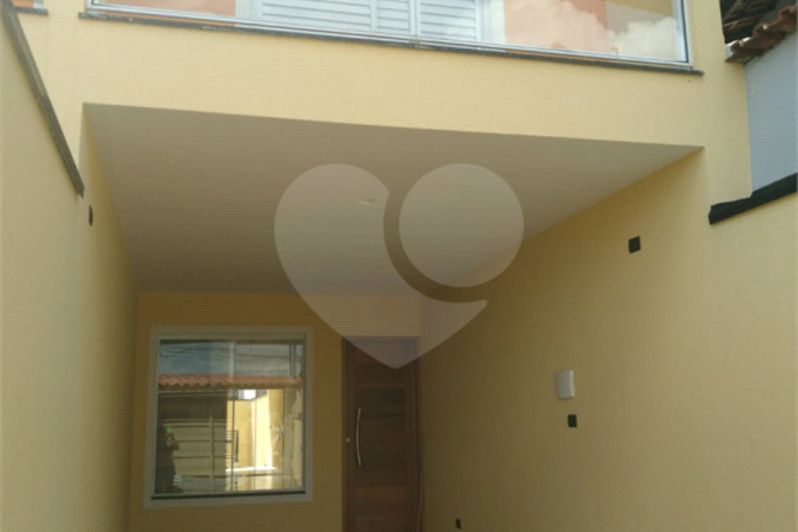 Sobrado à venda com 3 suítes em Vila Nivi, São Paulo, SP