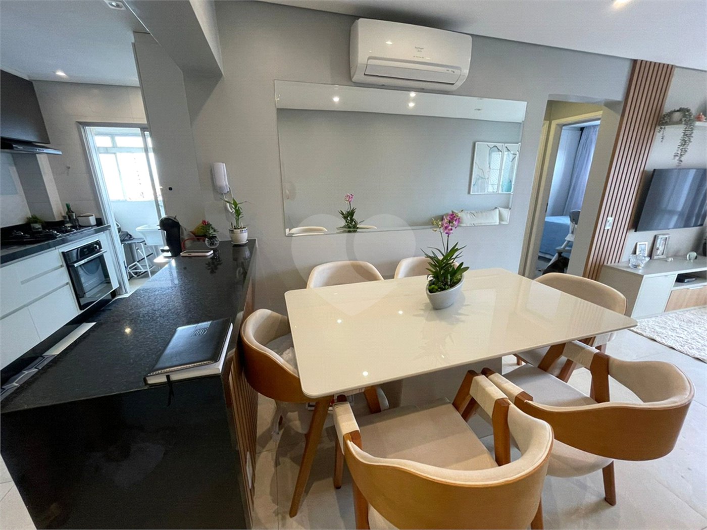 Apartamento à venda com 2 quartos em Vila Pereira Barreto, São Paulo, SP