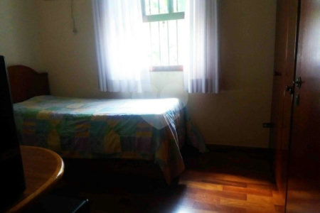 Casa para alugar com 4 quartos, sendo 2 suítes, em Campo Grande, São Paulo, SP