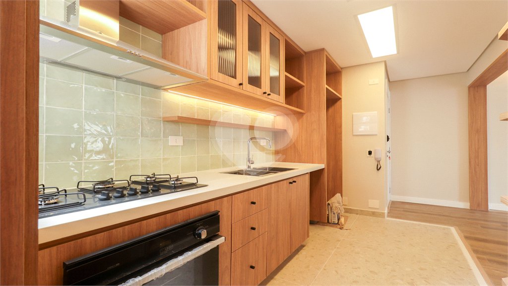 Apartamento à venda com 2 quartos, sendo 1 suíte,  em Vila Uberabinha, São Paulo, SP