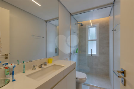 Casa à venda com 3 suítes no condomínio Residencial Canumã, São Paulo - SP