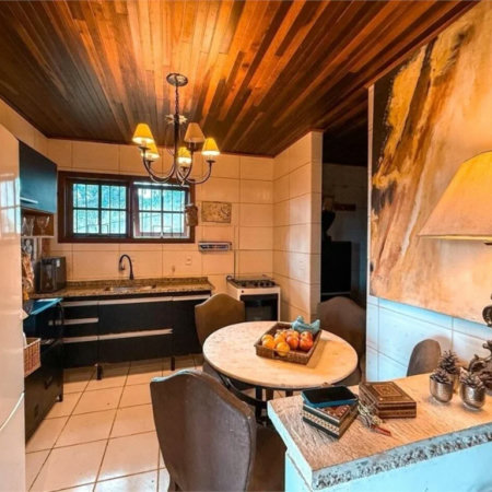 Casa à venda com 3 quartos, sendo 1 suíte, em Chácara São João, Carapicuíba, SP