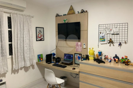 Sobrado à venda com 3 quartos, sendo 1 suíte, em Residencial Novo Horizonte I, Mogi das Cruzes, SP