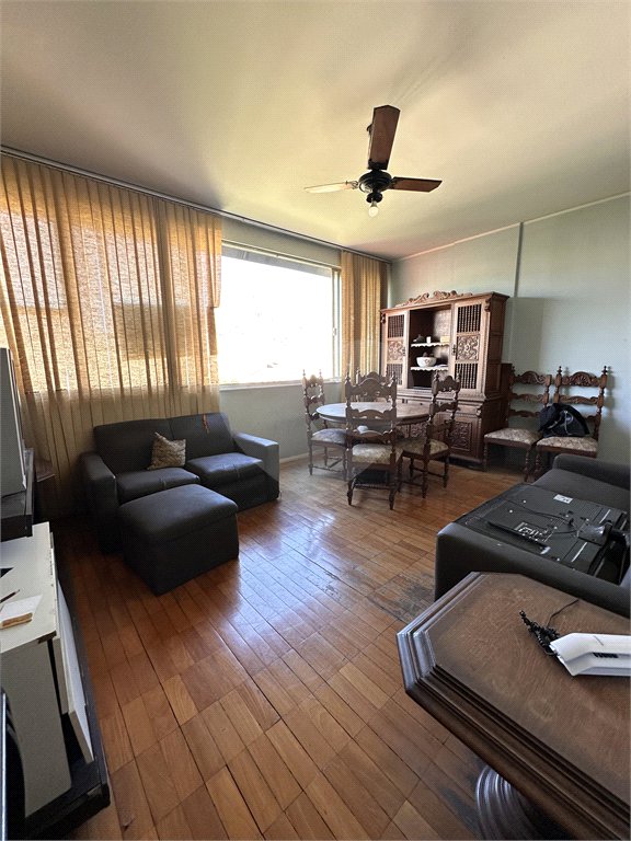 Apartamento à venda com 3 quartos, sendo 1 suíte,  em Tijuca, Rio de Janeiro, RJ