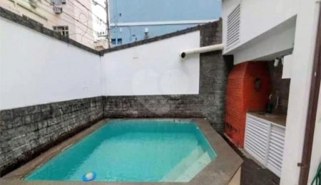 Casa à venda com 5 quartos, sendo 1 suíte,  em Tijuca, Rio de Janeiro, RJ