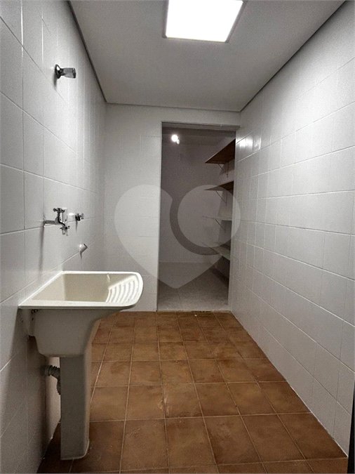 Casa à venda ou para alugar com 5 quartos, sendo 2 suítes, no condomínio Fazenda São Joaquim, Vinhedo - SP