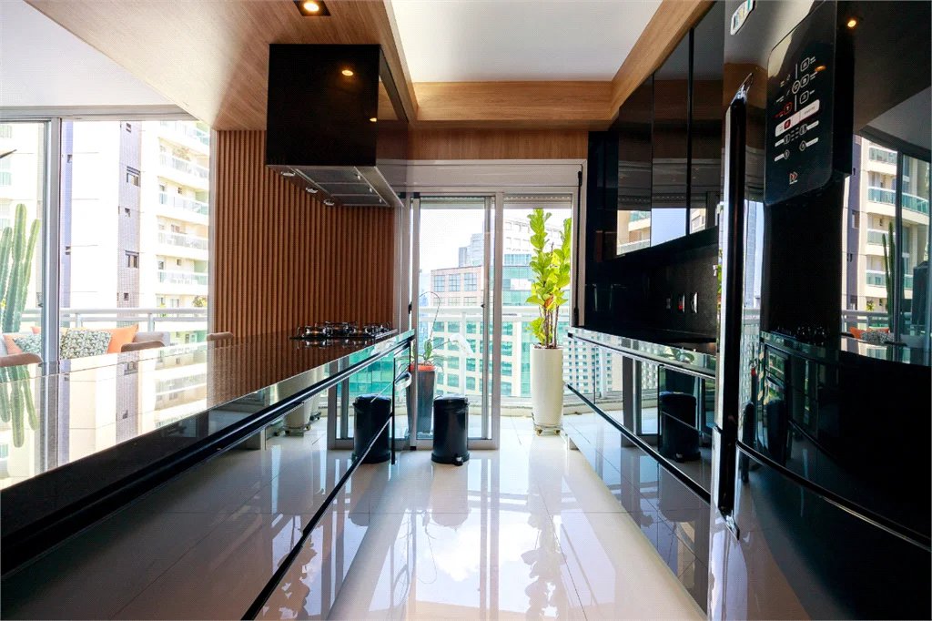 Apartamento à venda com 3 suítes em Cidade Monções, São Paulo, SP