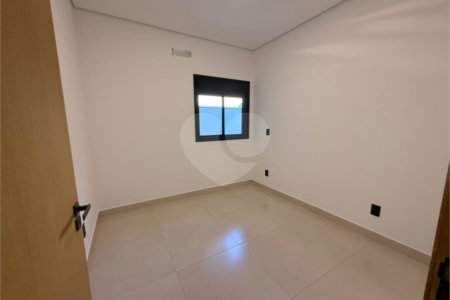Casa à venda com 2 quartos, sendo 1 suíte, no condomínio Reserva Ipanema, Sorocaba - SP