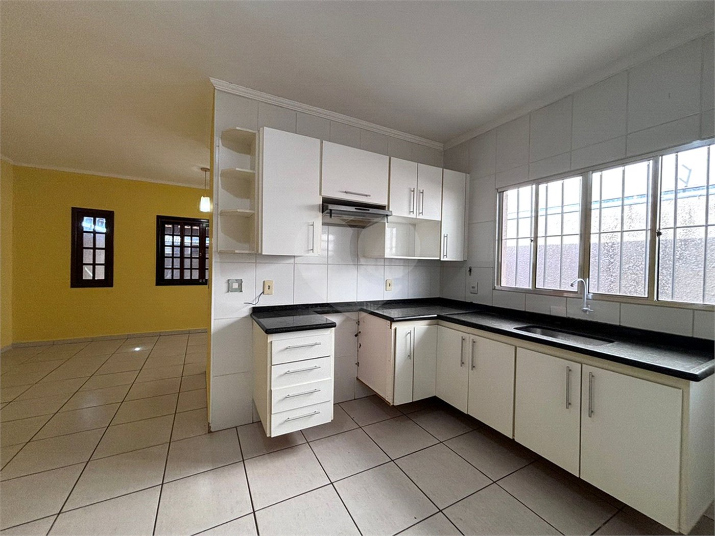 Casa à venda com 2 quartos, sendo 1 suíte, em Nova Cerejeira, Atibaia, SP