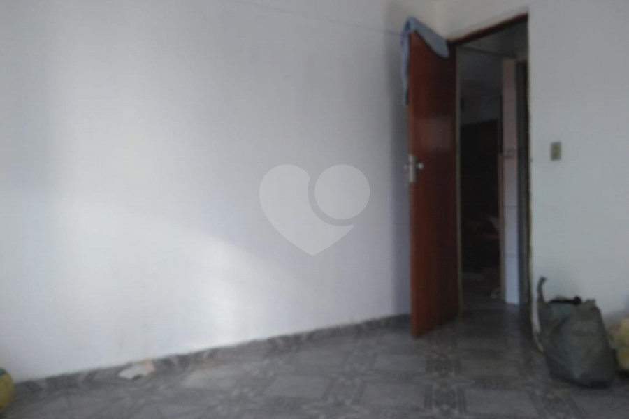 Apartamento à venda com 2 quartos em Cidade Tiradentes, São Paulo, SP