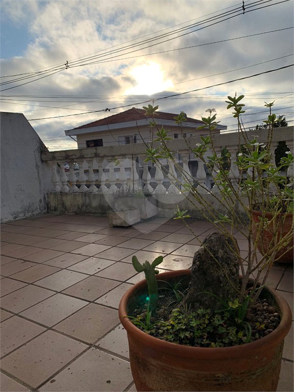 Sobrado à venda com 3 quartos, sendo 1 suíte, em Vila do Castelo, São Paulo, SP