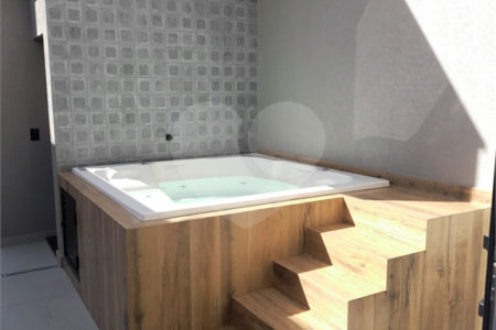 Casa à venda com 3 suítes no condomínio Reserva Real, Paulínia - SP