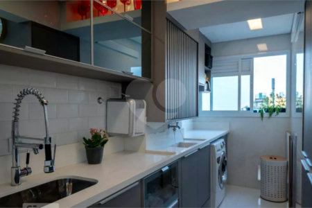 Apartamento à venda com 2 quartos, sendo 1 suíte, em Água Branca, São Paulo, SP
