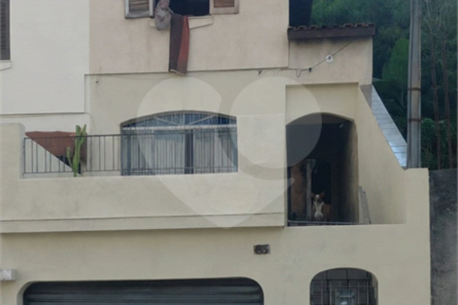 Sobrado à venda com 3 quartos, sendo 1 suíte, em Tremembé, São Paulo, SP