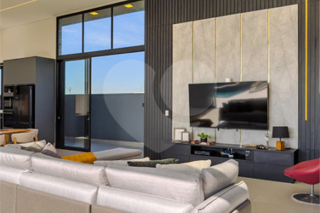 Indaiatuba - Quintas da Terracota - 1252 m² de terreno - casa térrea com 514 m² de área construída -3 vagas de garagem cobertas e 3 descobertas Lavabo - Sala de estar e jantar amplas e integradas - Escritório privativo - Cozinha toda equipada com geladeira, forno, micro-ondas, lava-louças,