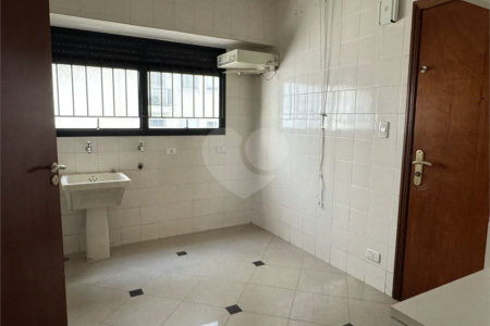 Apartamento à venda com 3 quartos, sendo 1 suíte, em Santa Teresinha, São Paulo, SP