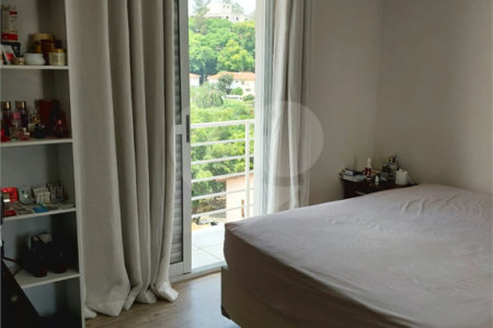 Casa à venda com 5 quartos, sendo 2 suítes,  em Jardim Bonfiglioli, São Paulo, SP