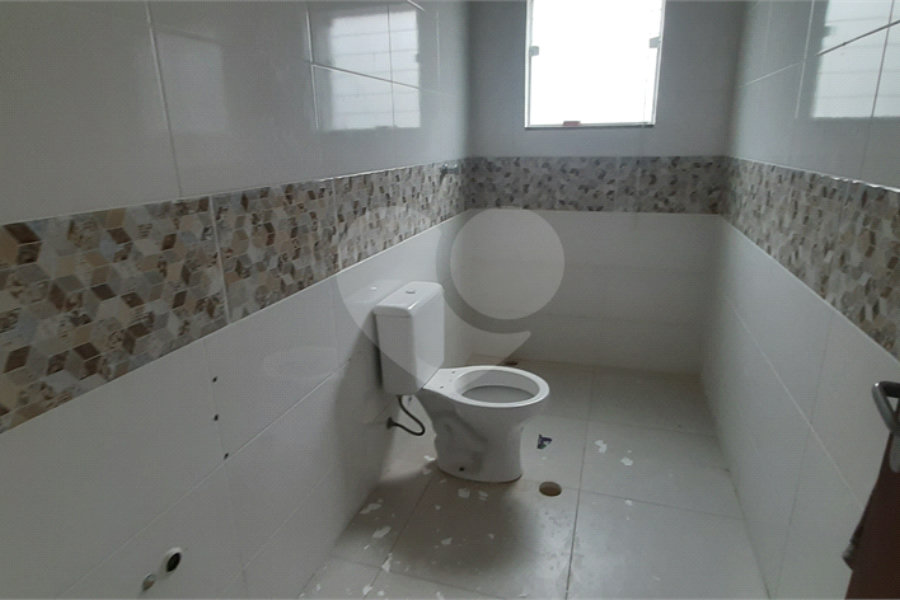 Sobrado à venda com 3 quartos, sendo 1 suíte, em Laranjeiras, Caieiras, SP