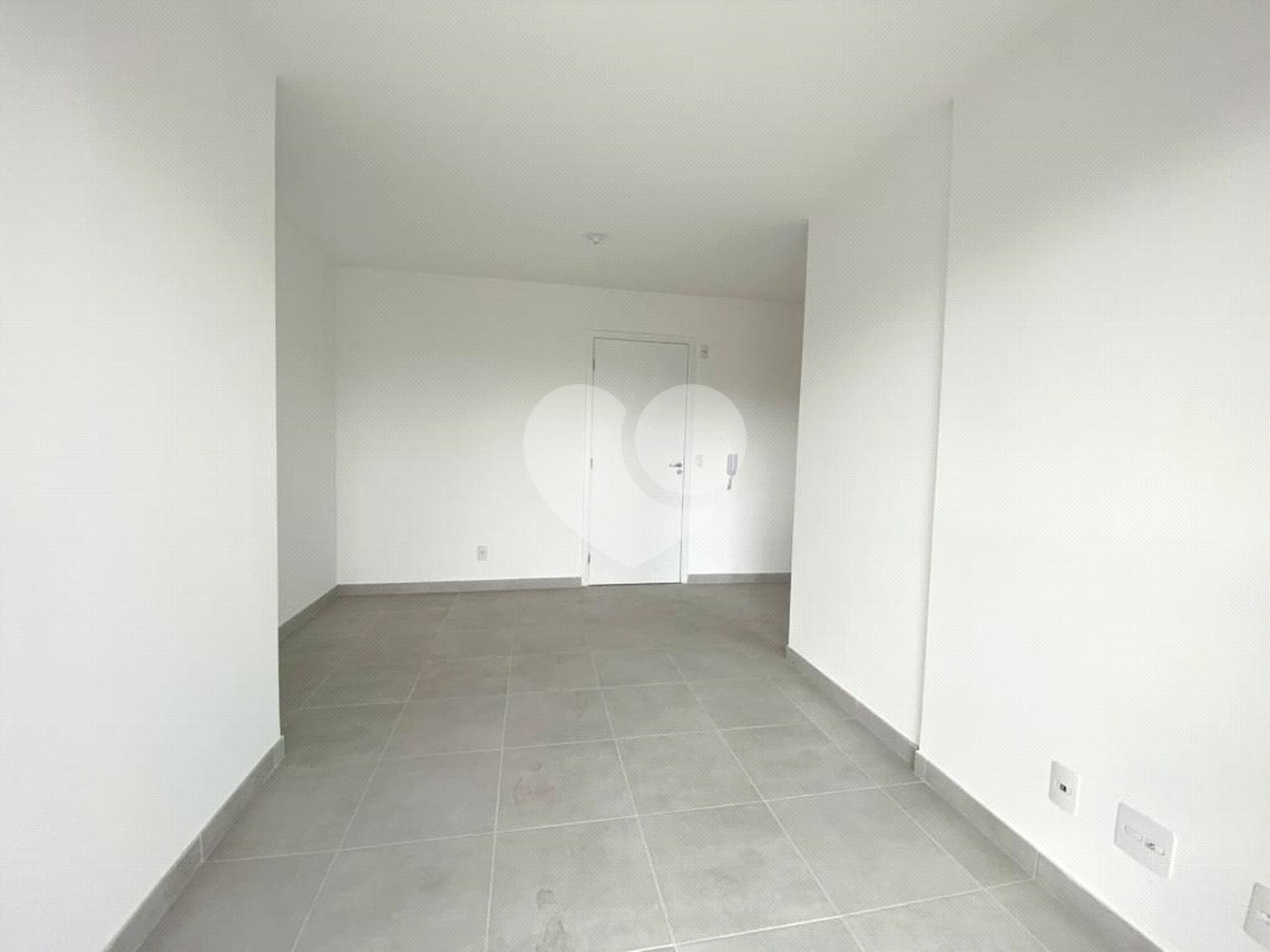 Apartamento à venda com 3 quartos, sendo 1 suíte,  em Parada Inglesa, São Paulo, SP