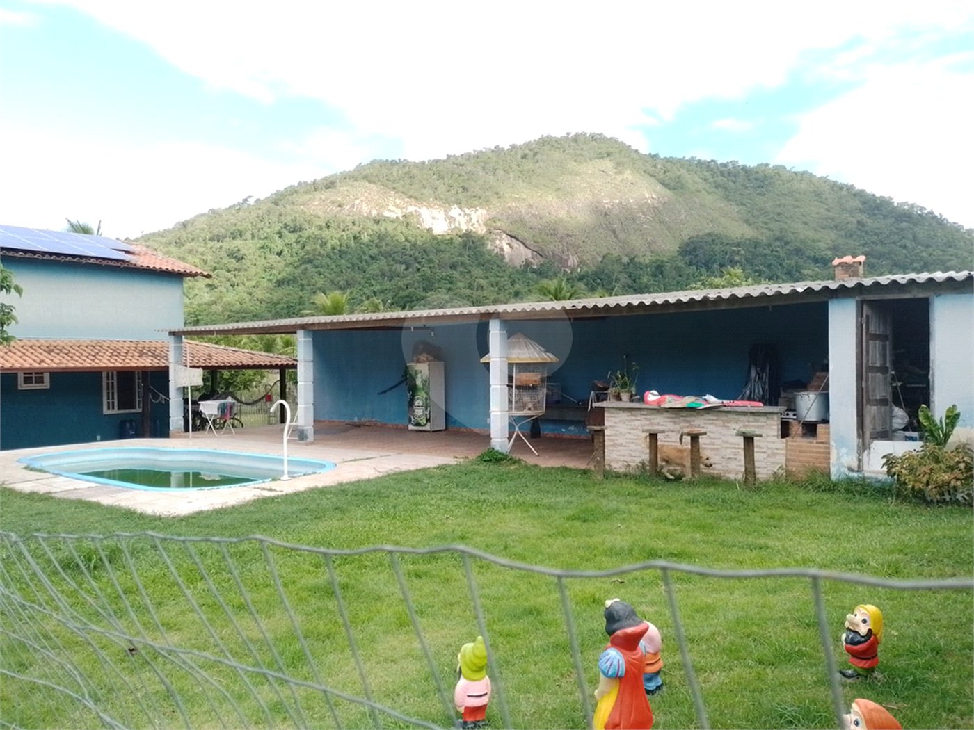 Sítio à venda com 4 quartos, sendo 3 suítes, em Caxito, Maricá, RJ