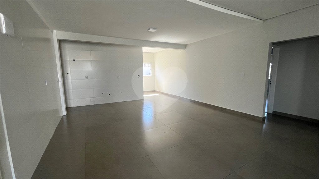 Sobrado à venda com 4 quartos, sendo 3 suítes, em Jardim Paulista, Atibaia, SP