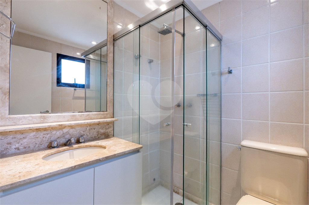 Apartamento à venda com 3 suítes em Vila Nova Conceição, São Paulo, SP