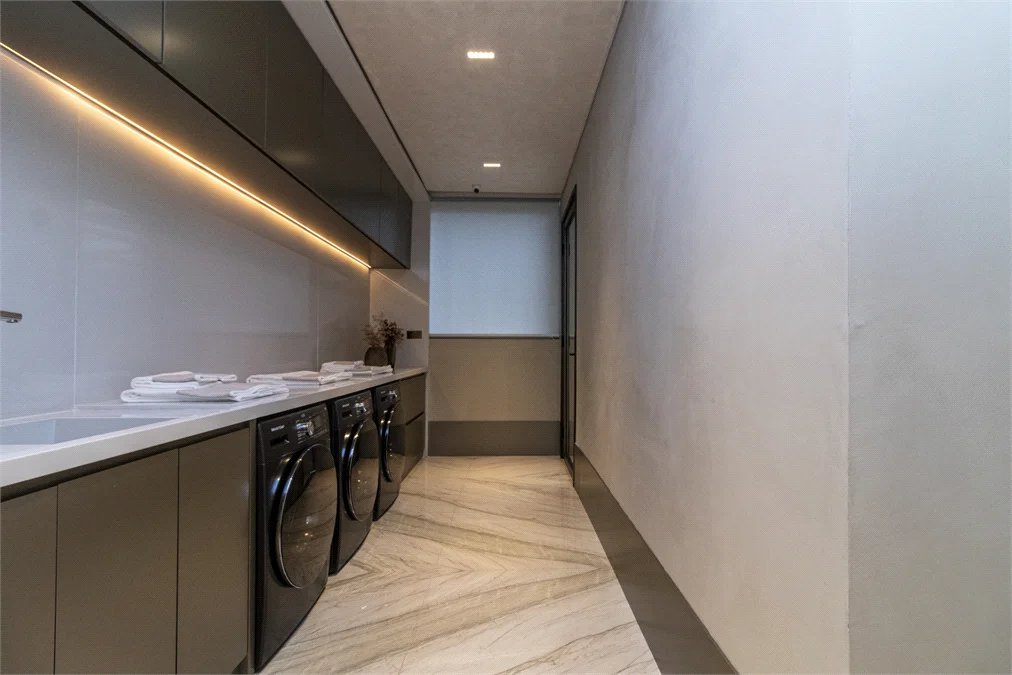 Apartamento à venda com 4 suítes em Jardim Guedala, São Paulo, SP