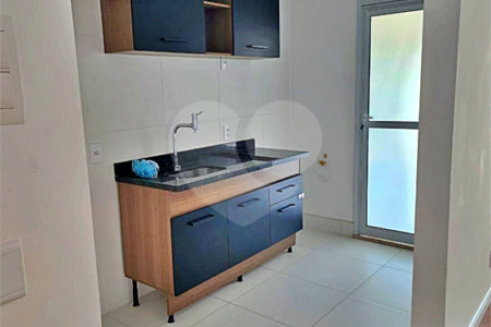 Apartamento à venda com 3 quartos, sendo 1 suíte,  em Jardim Caravelas, São Paulo, SP