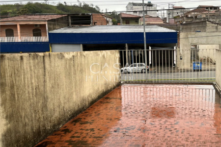 Casa Térrea à venda com 4 quartos, sendo 1 suíte,  em Vossoroca, Votorantim, SP