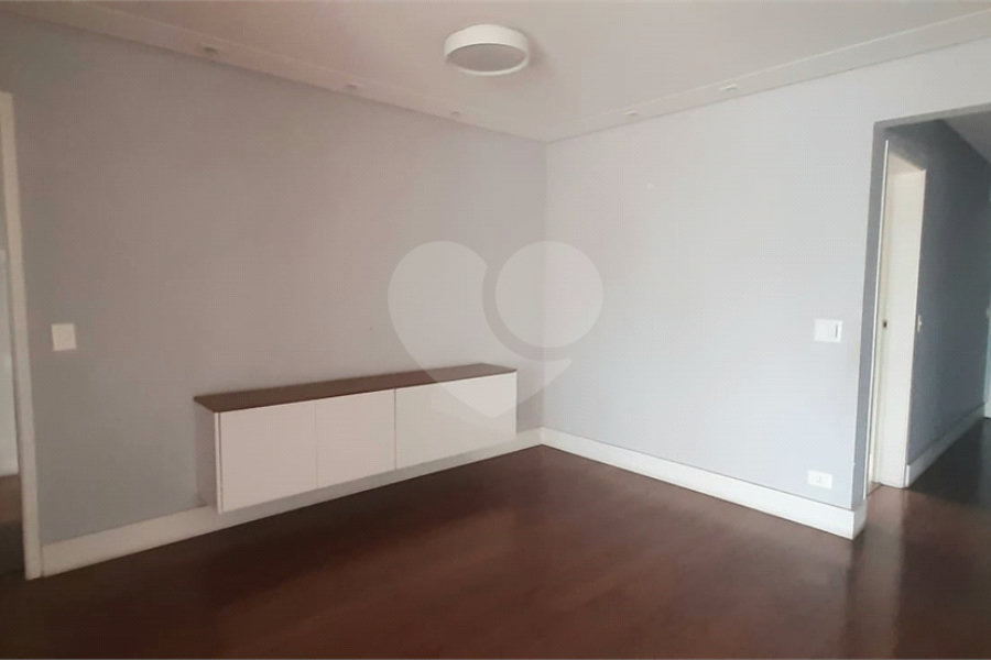 Apartamento à venda com 3 quartos, sendo 1 suíte, em Santana, São Paulo, SP