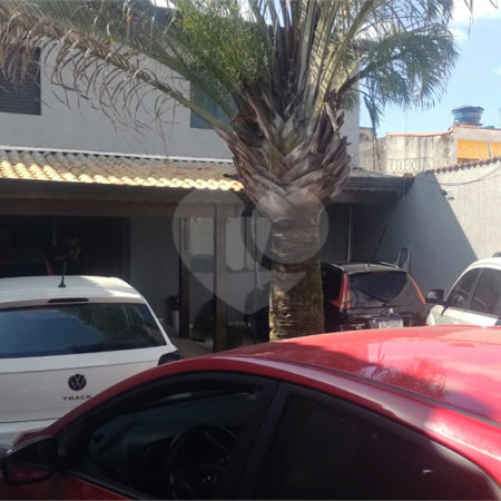 Sobrado à venda com 3 quartos em Calmon Viana, Poá, SP