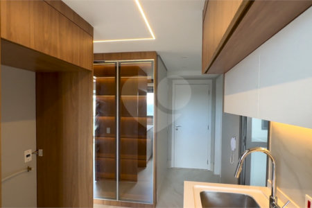 Apartamento à venda com 3 quartos, sendo 1 suíte,  em Parque Industrial Tomas Edson, São Paulo, SP