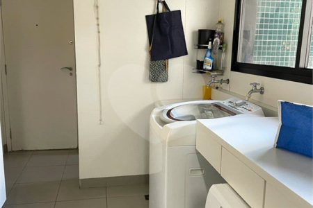Apartamento à venda com 3 suítes em Brooklin Paulista, São Paulo, SP