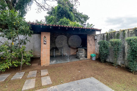Casa à venda com 3 quartos, sendo 2 suítes, em Alto de Pinheiros, São Paulo, SP