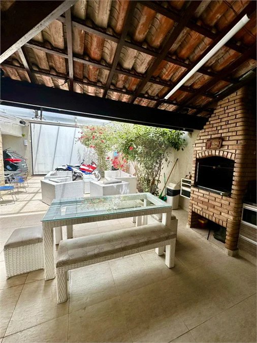 Casa de Alto Padrão à Venda no Parque dos Pássaros – 350 m²