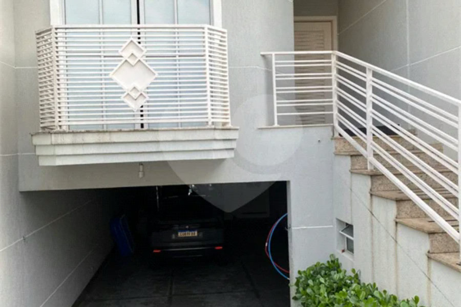 Sobrado à venda com 3 suítes em Santa Teresinha, São Paulo, SP