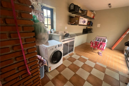Casa à venda com 3 quartos, sendo 1 suíte, em Parque Santa Marta, São Carlos, SP