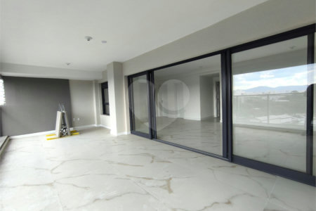 Apartamento à venda ou para alugar com 3 suítes em Água Branca, São Paulo, SP