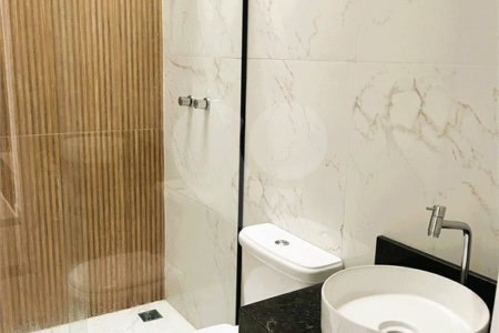 Casa à venda com 3 suítes no condomínio Residencial Le France, Sorocaba - SP
