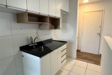 Apartamento à venda com 3 quartos, sendo 1 suíte,  em Parque Reboucas, São Paulo, SP