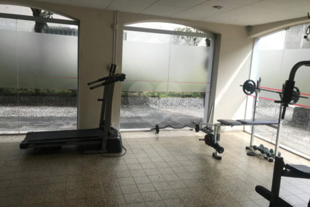 Espaço e Segurança no Bom Retiro: Apartamento de 100 m² com Infraestrutura Completa