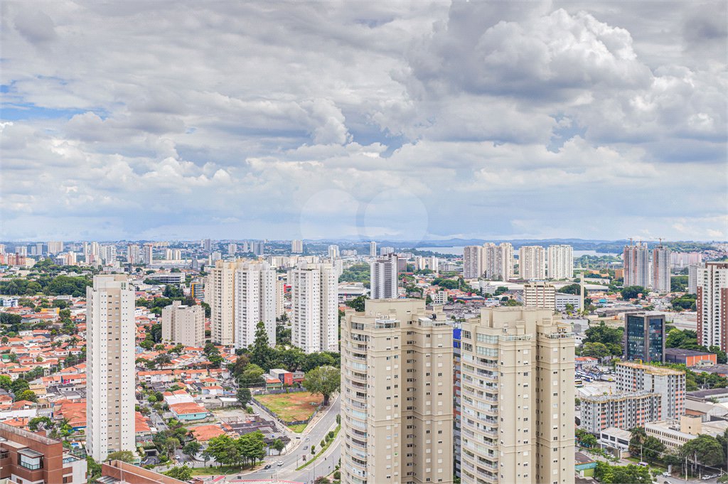 Duplex à venda com 2 suítes em Granja Julieta, São Paulo, SP
