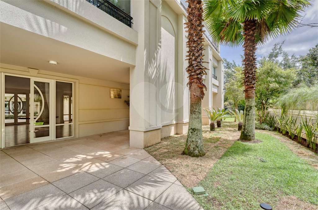 Apartamento à venda com 4 suítes em Alto da Boa Vista, São Paulo, SP