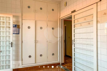 Casa à venda com 3 quartos em Vila Nogueira, Campinas, SP